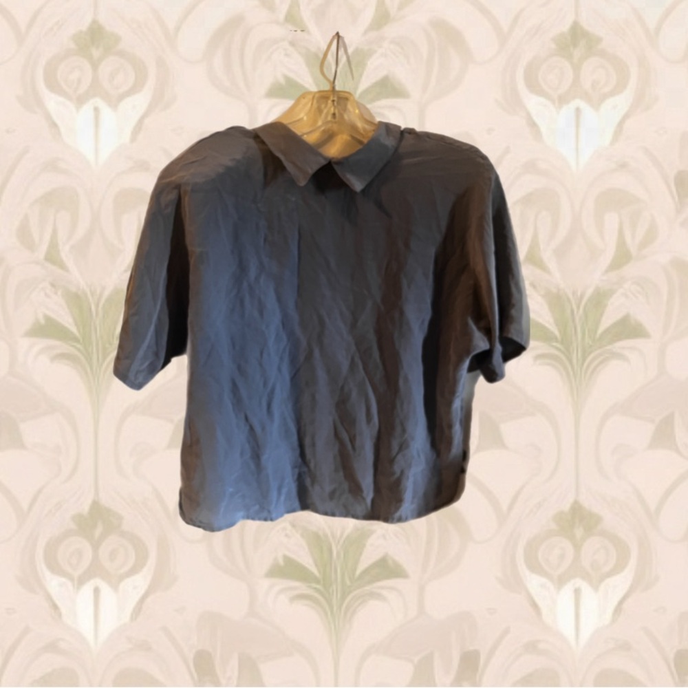 Le Bleu VINTAGE 100% SILK dusky grey/ blue blouse. Buttons up back